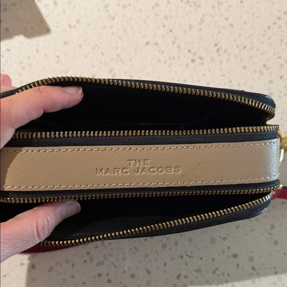 Marc Jacobs Snapshot Pink Colorblock Camera Crossbody Bag with Gold Accents - Picture 5 of 6